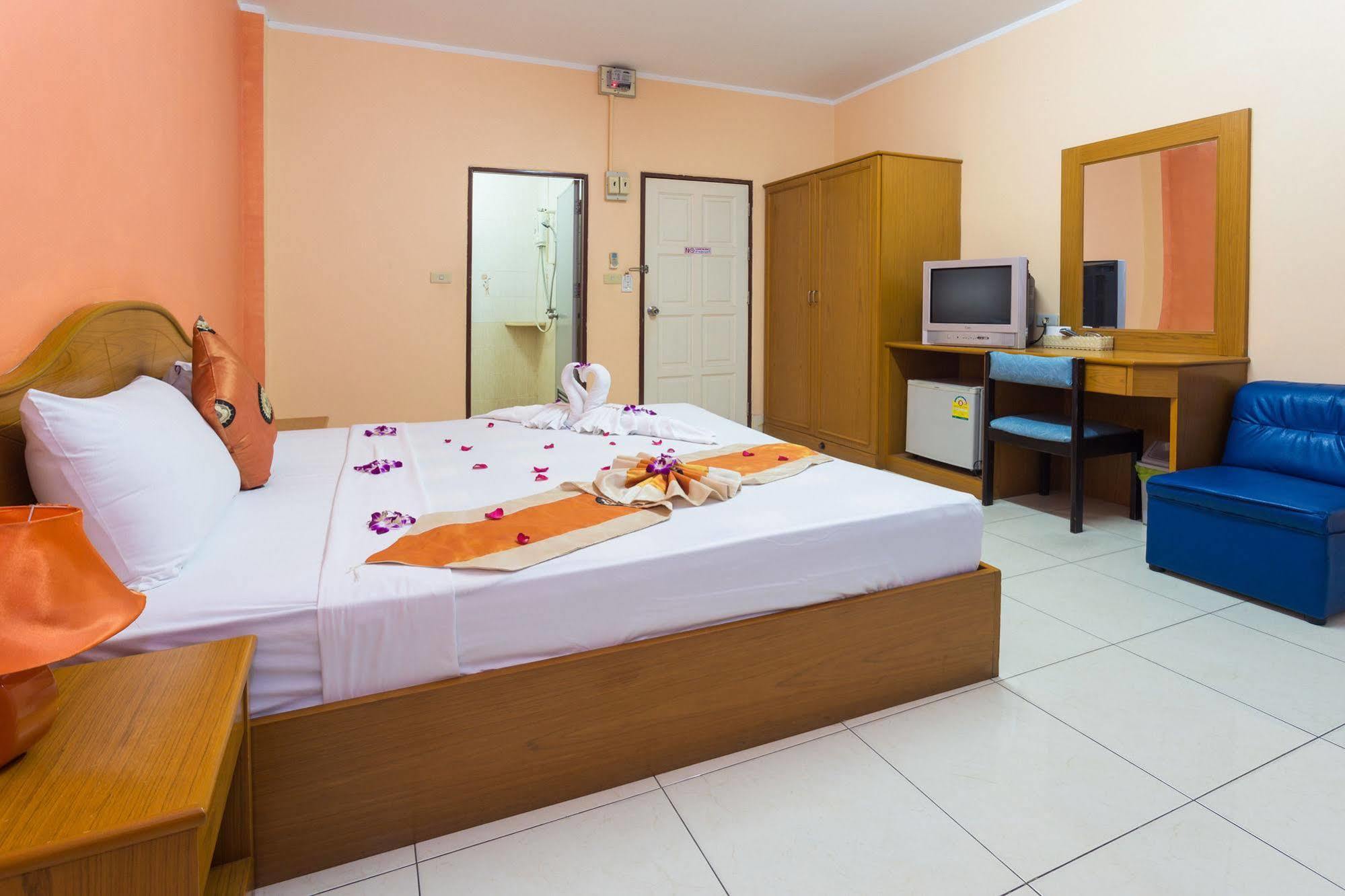 Guesthouse Belvedere Patong Extérieur photo