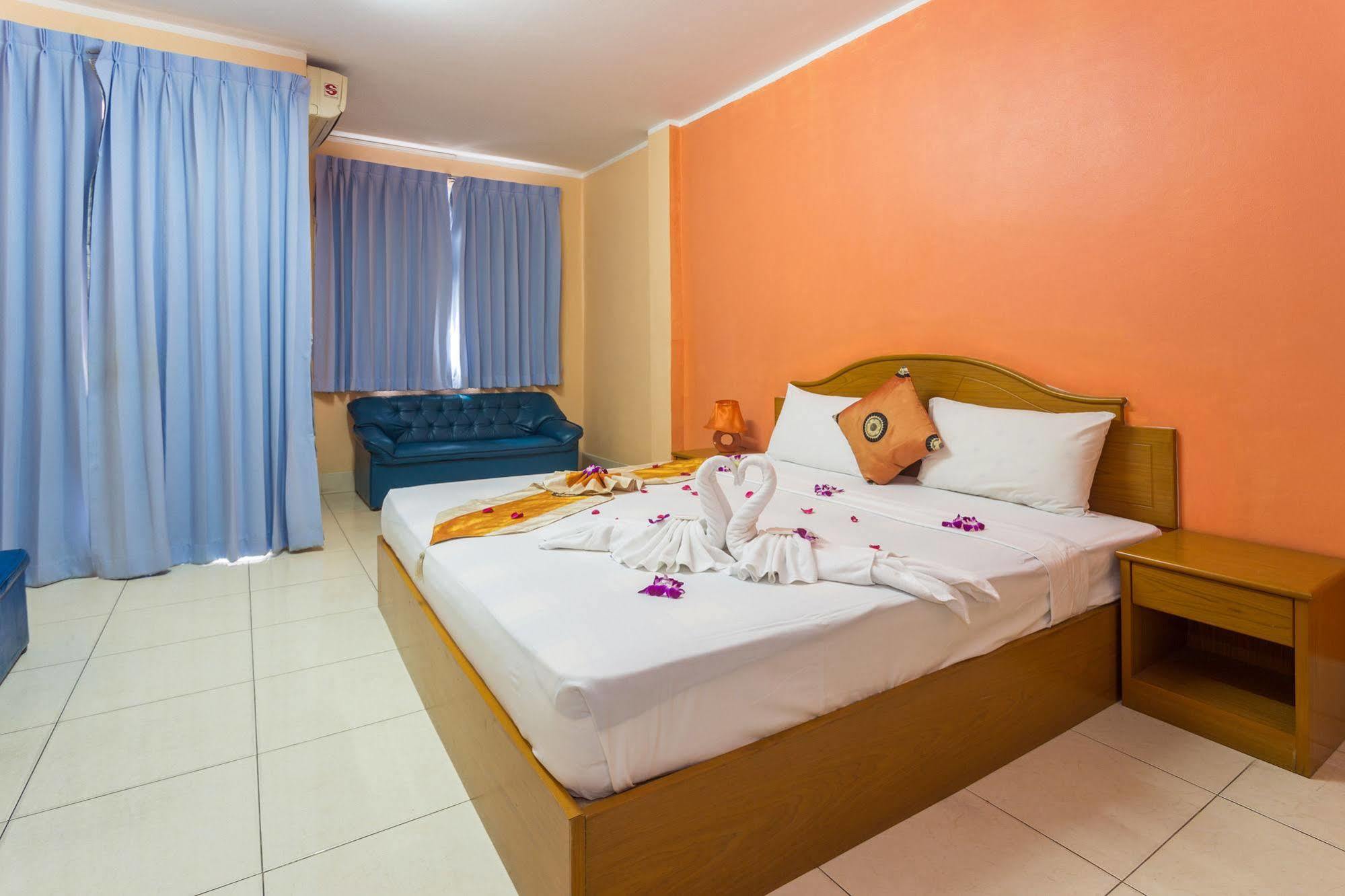 Guesthouse Belvedere Patong Extérieur photo