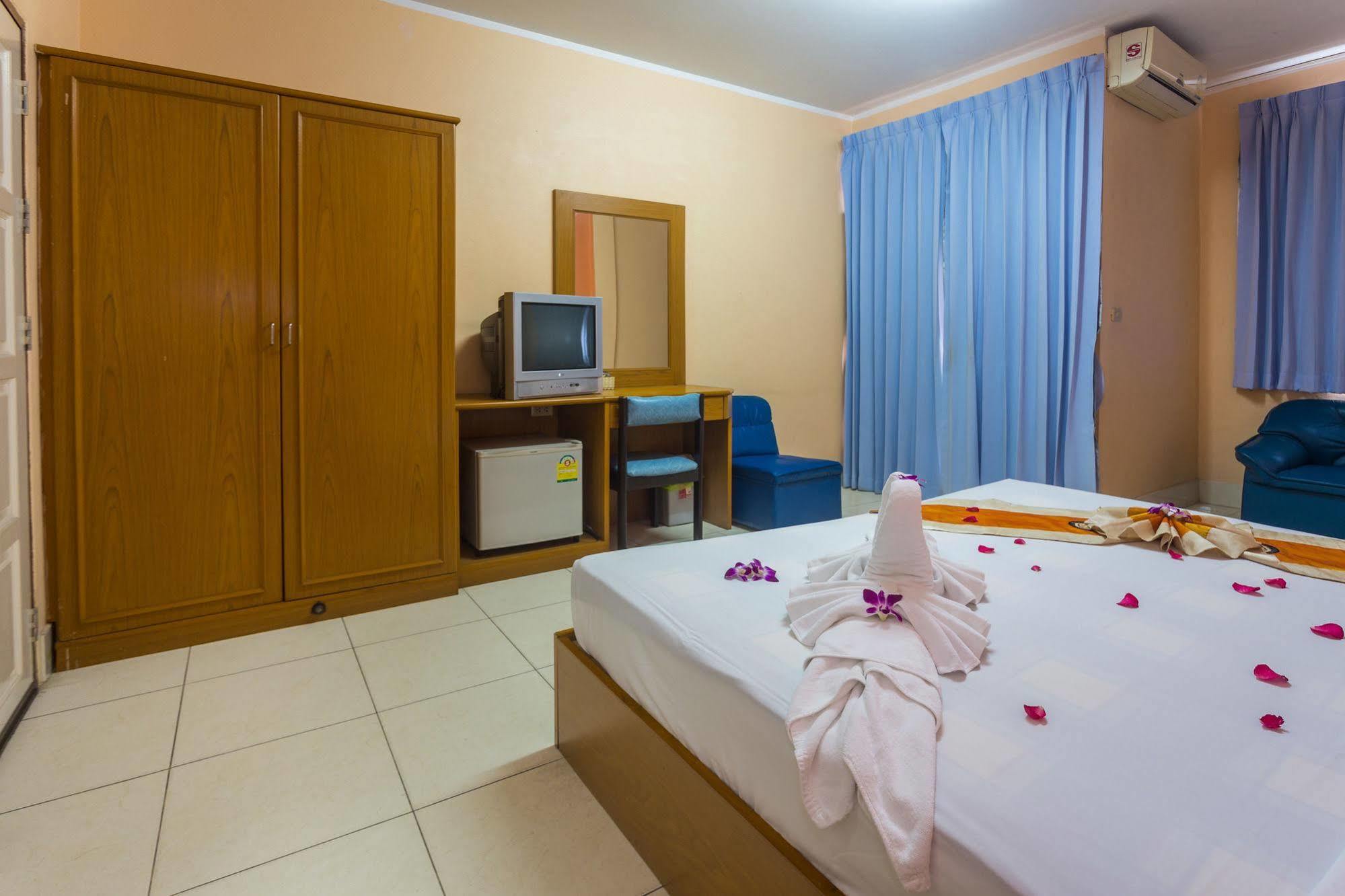 Guesthouse Belvedere Patong Extérieur photo
