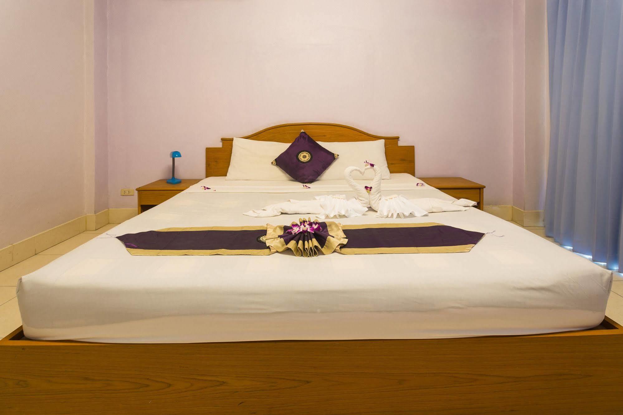 Guesthouse Belvedere Patong Extérieur photo