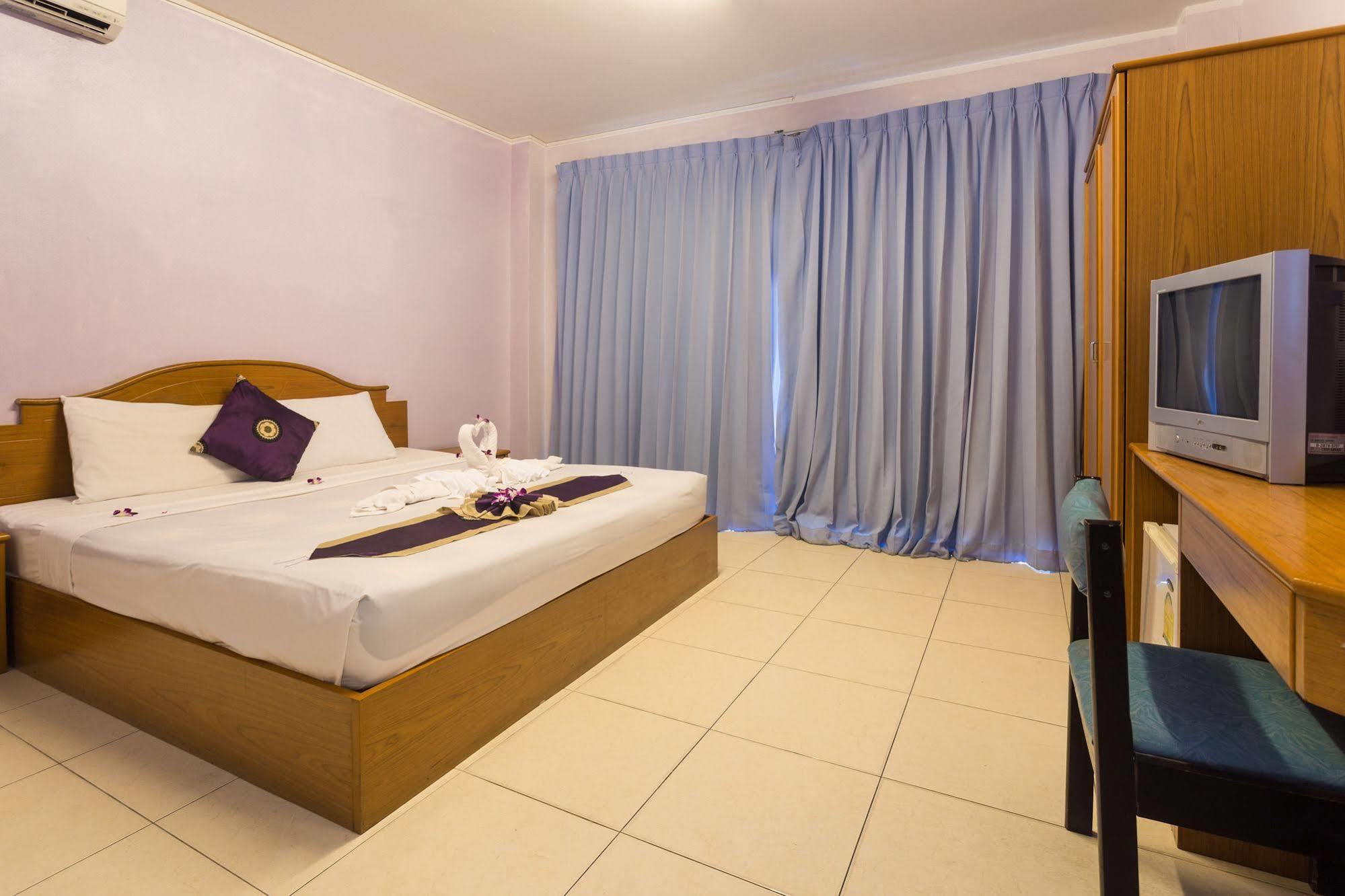 Guesthouse Belvedere Patong Extérieur photo